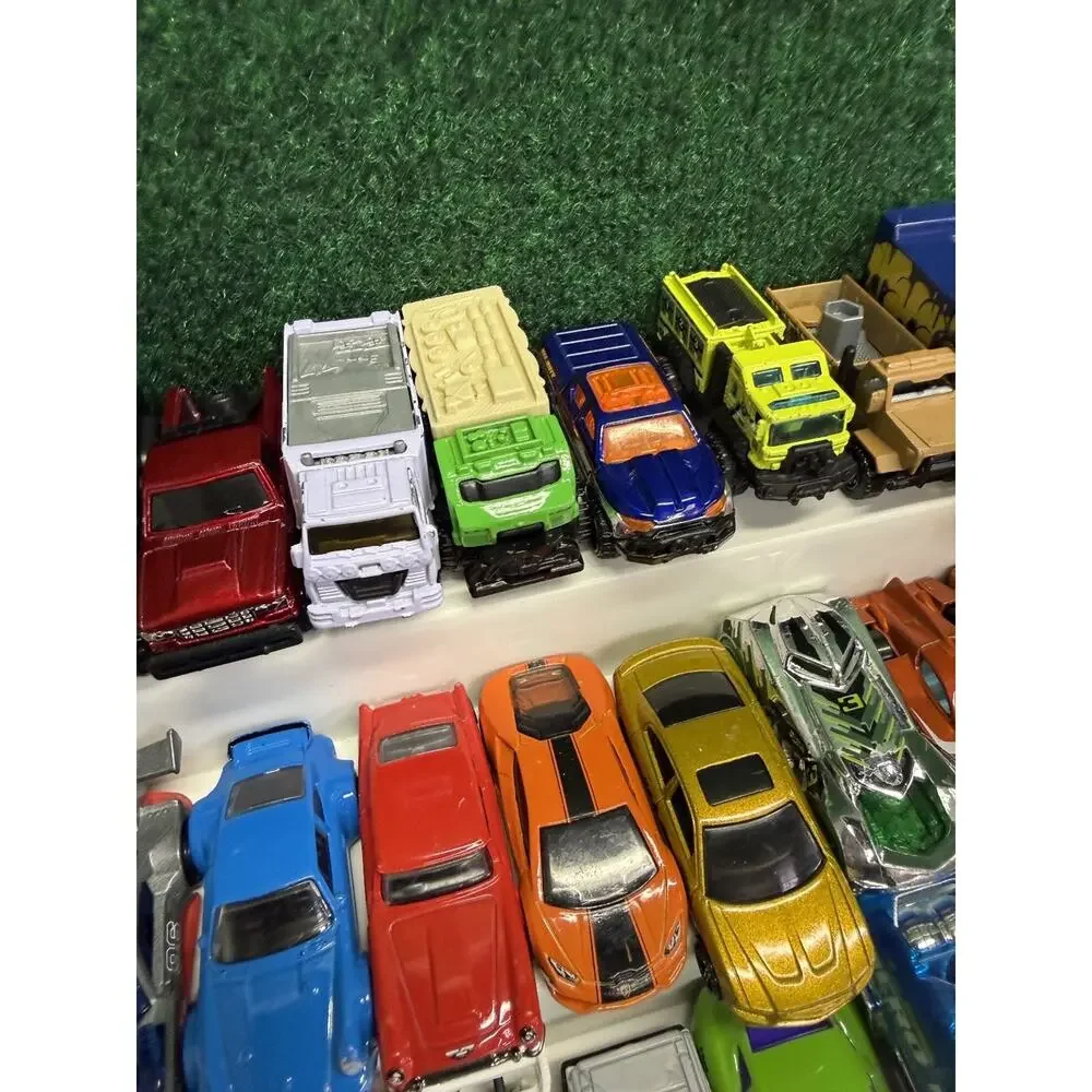 Large Lot of 40+ Diecast Toy Cars Trucks Vans Mixed Hot Wheels Matchbox Vehicles